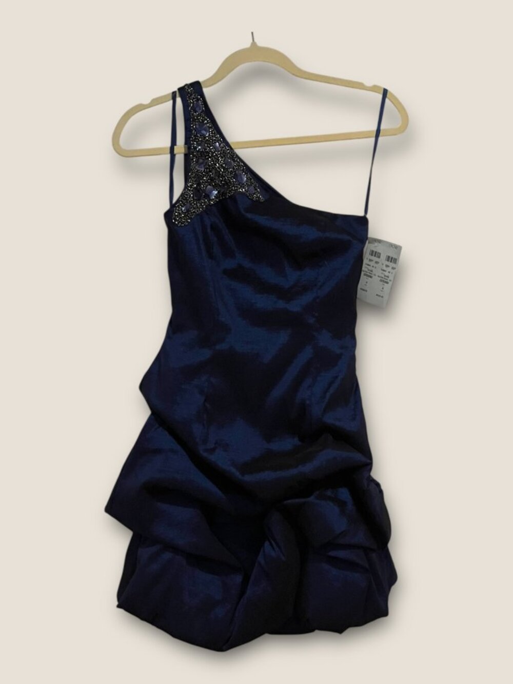 Cache Embellished Satin Cocktail Dress – Size 4 – NWT ($228)